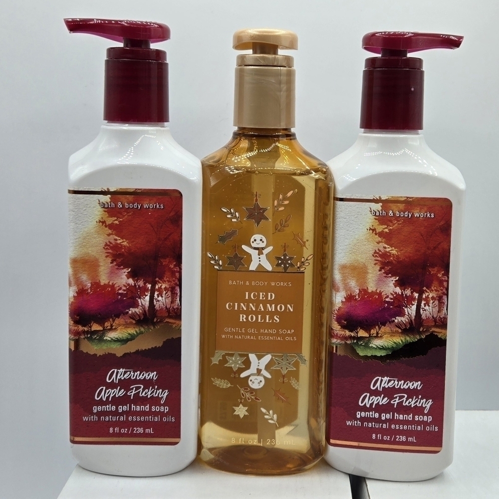 Bath & Body Works Afternoon Apple Picking & Iced Cinnamon Roll Hand Soap Bundle